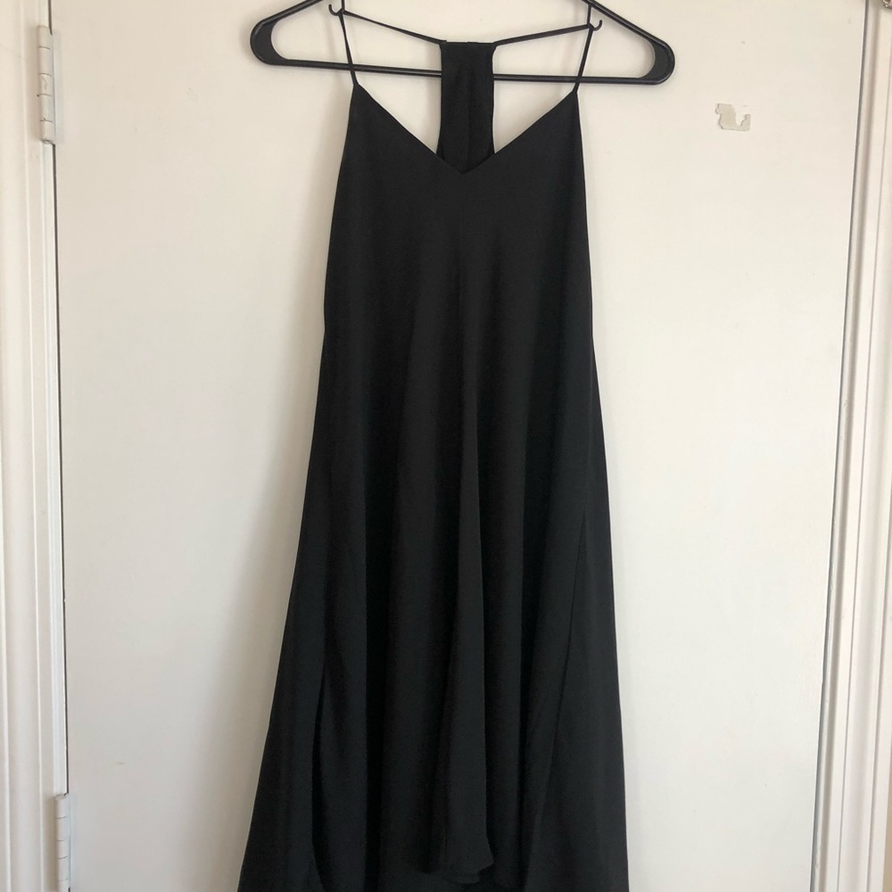 Flowy Black Dress 🖤